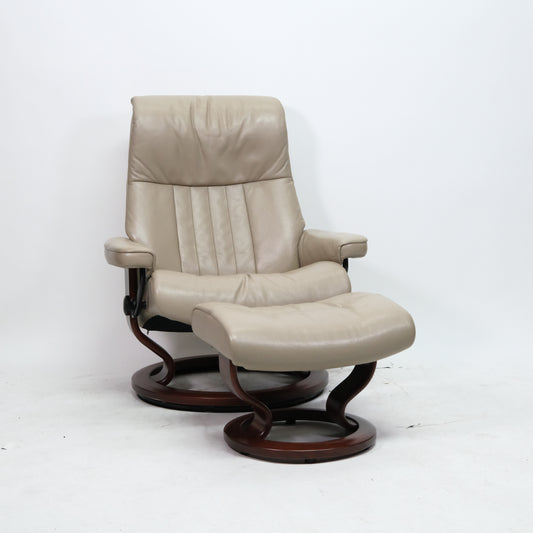 Ekornes Stressless Crown (L) mit Hocker