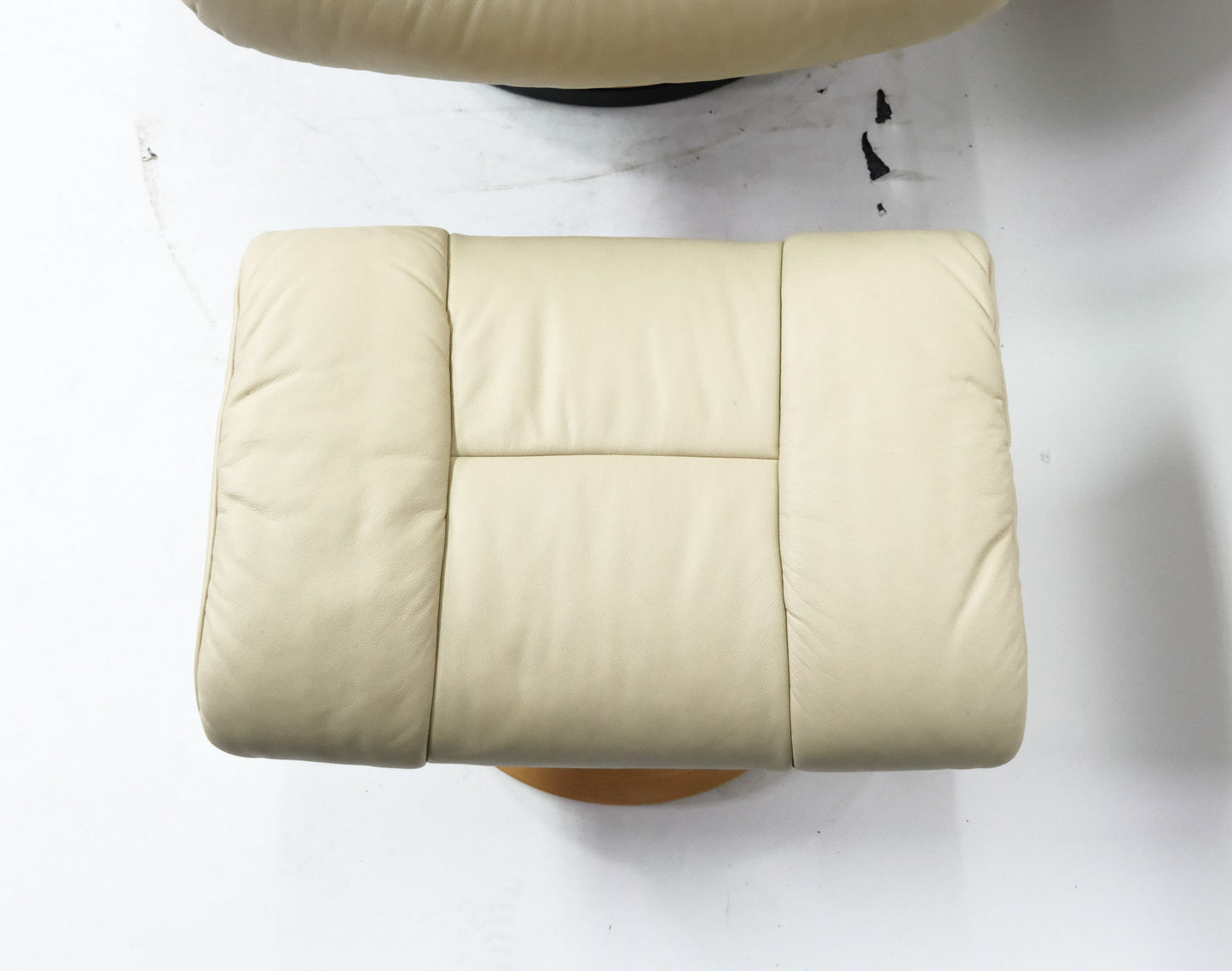 Ekornes Stressless Reno (L) mit Hocker